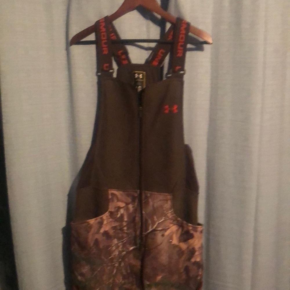 -SOLD- Under armor hunting bibs